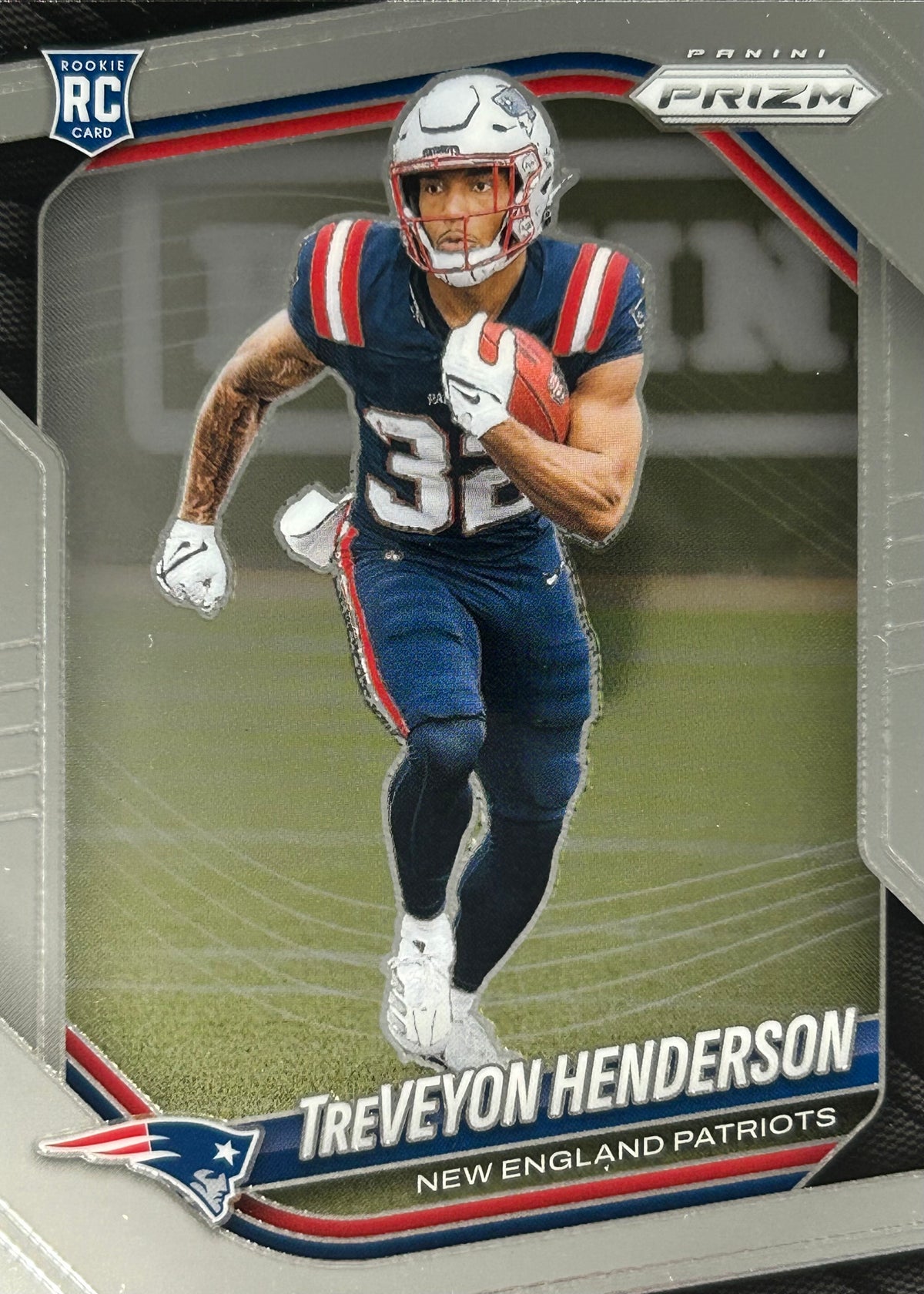 TreVeyon Henderson Prizm Rookie Patriots Sports Card