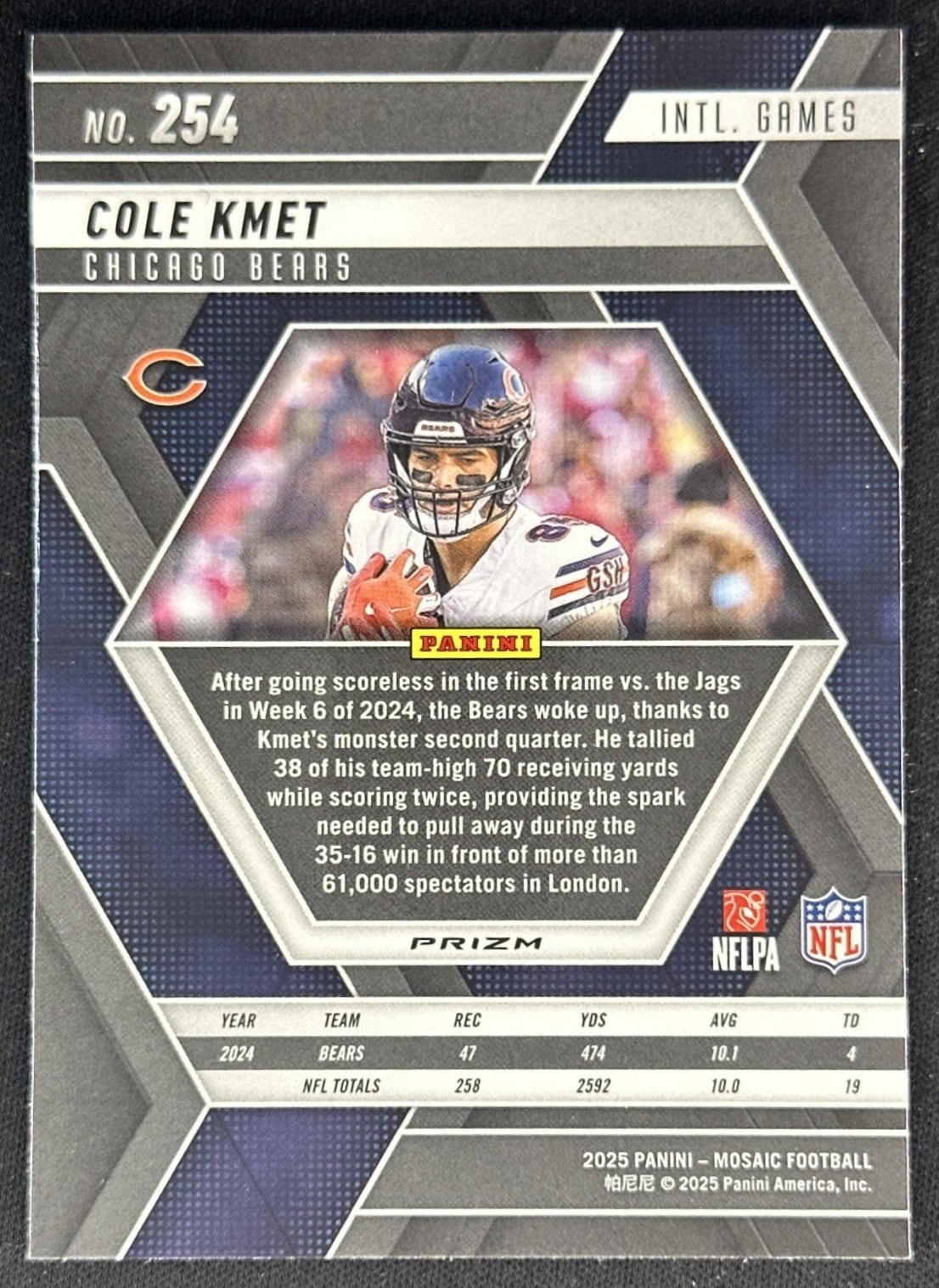 Cole Kmet 2025 Mosaic England International Games No Huddle Bears Sports Trading Cards