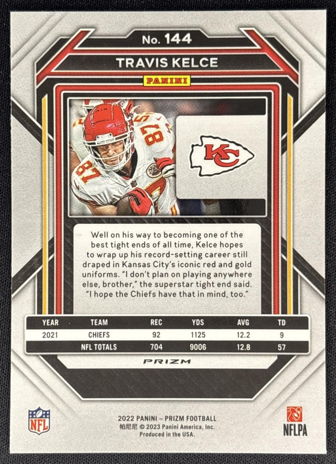 Travis Kelce 2022 Panini Prizm Red Retail Chiefs back