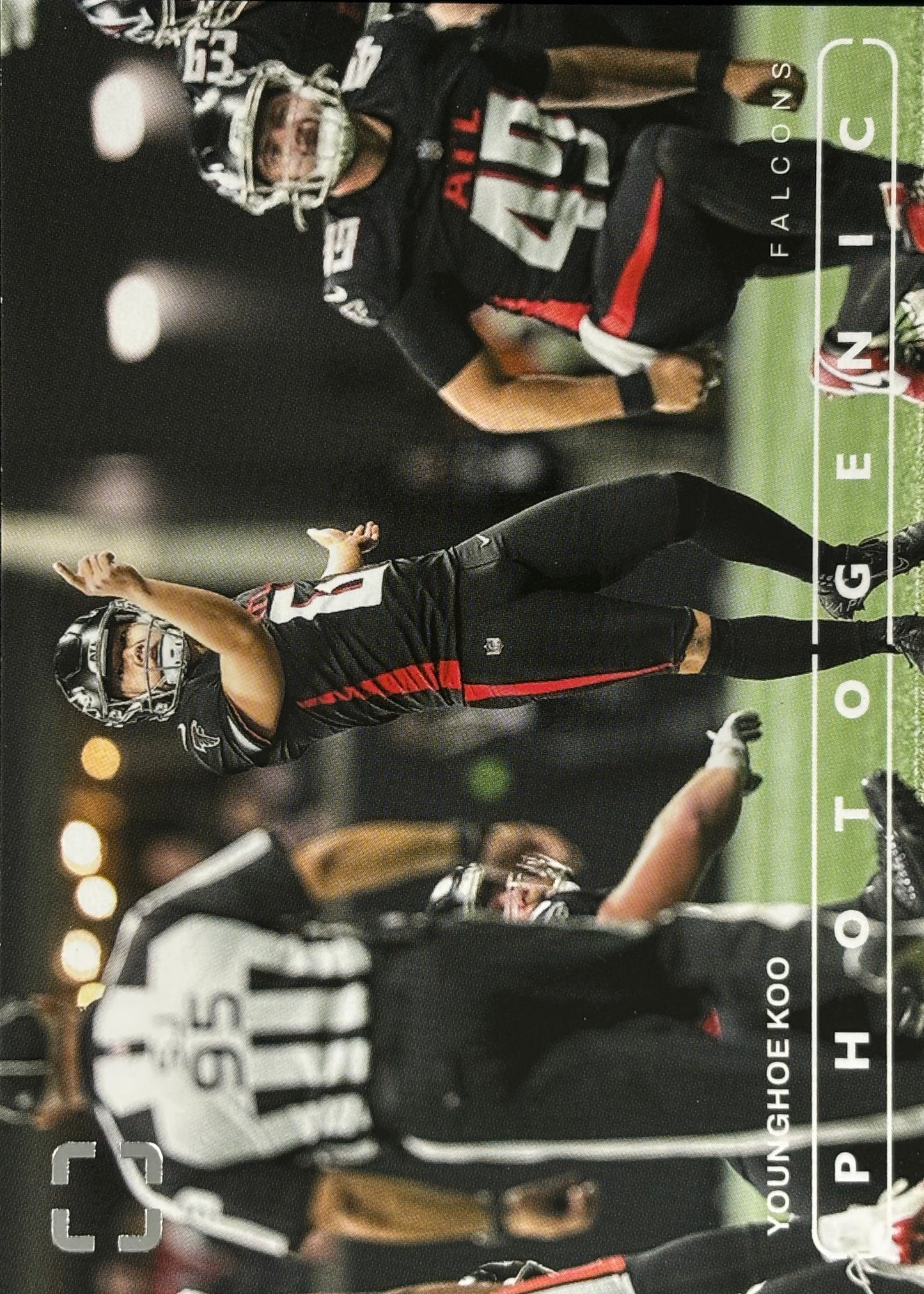 Younghoe Koo Photogenic Falcons Sports Card