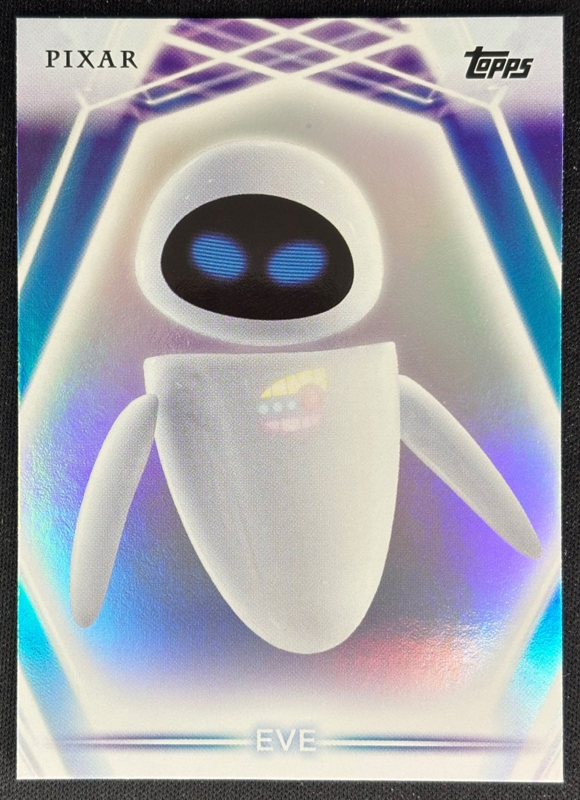 Eve 2026 Topps Disney Neon Rainbow Foil WALL-E | Wayne Collection