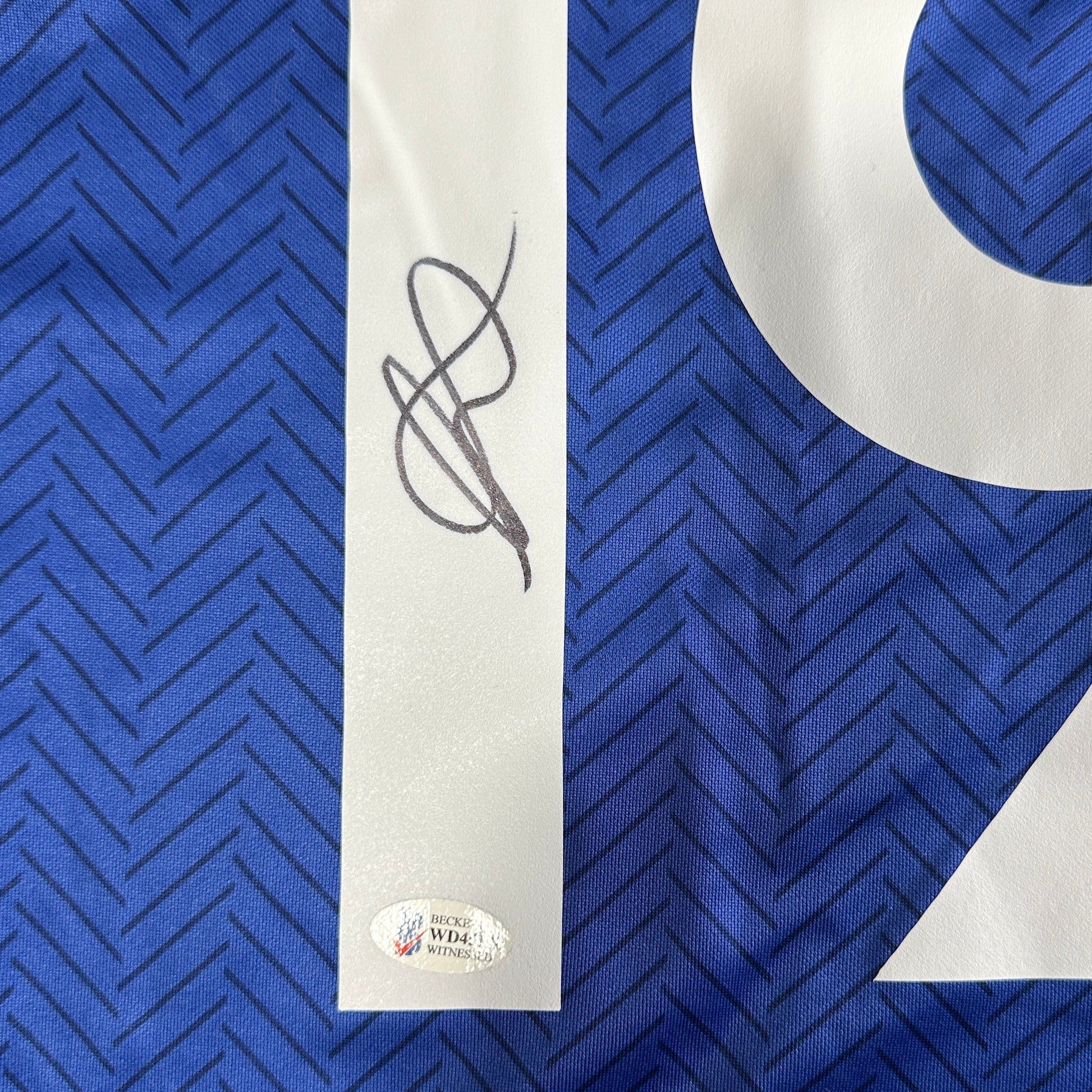 Mason Mount Signed Chelsea Jersey Autograph (Beckett Witnessed)
