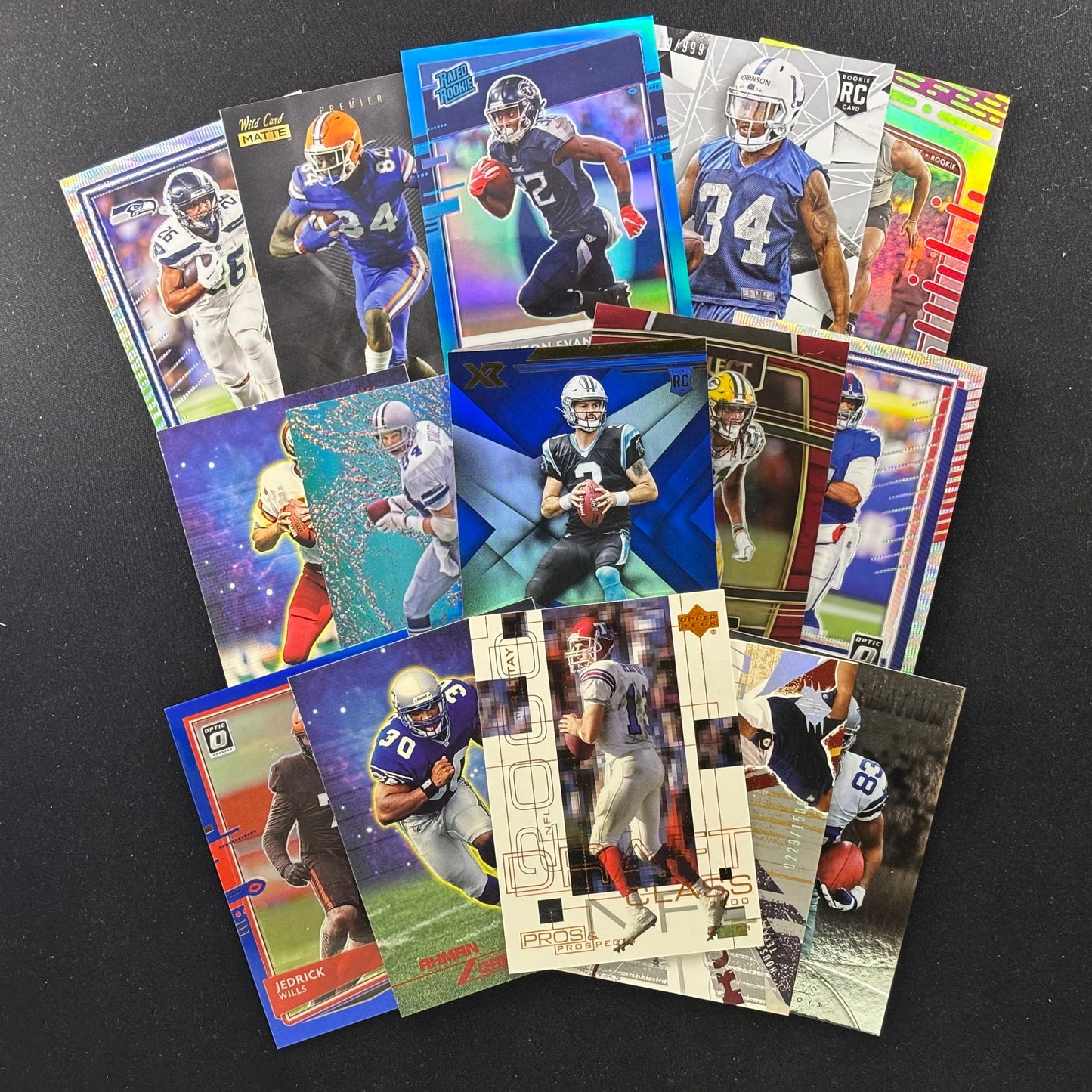 15x Serial Numbered Football Card Value Lot #2A-N