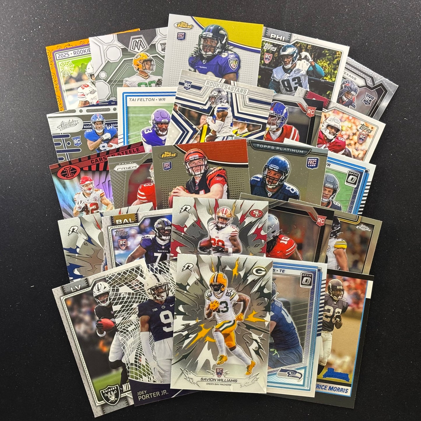 25x Rookie Football Card Value Lot #6A-R
