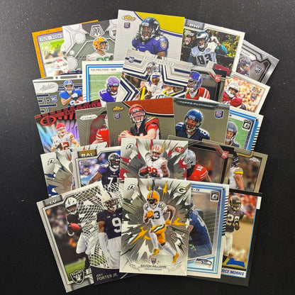 25x Rookie Football Card Value Lot #6A-R