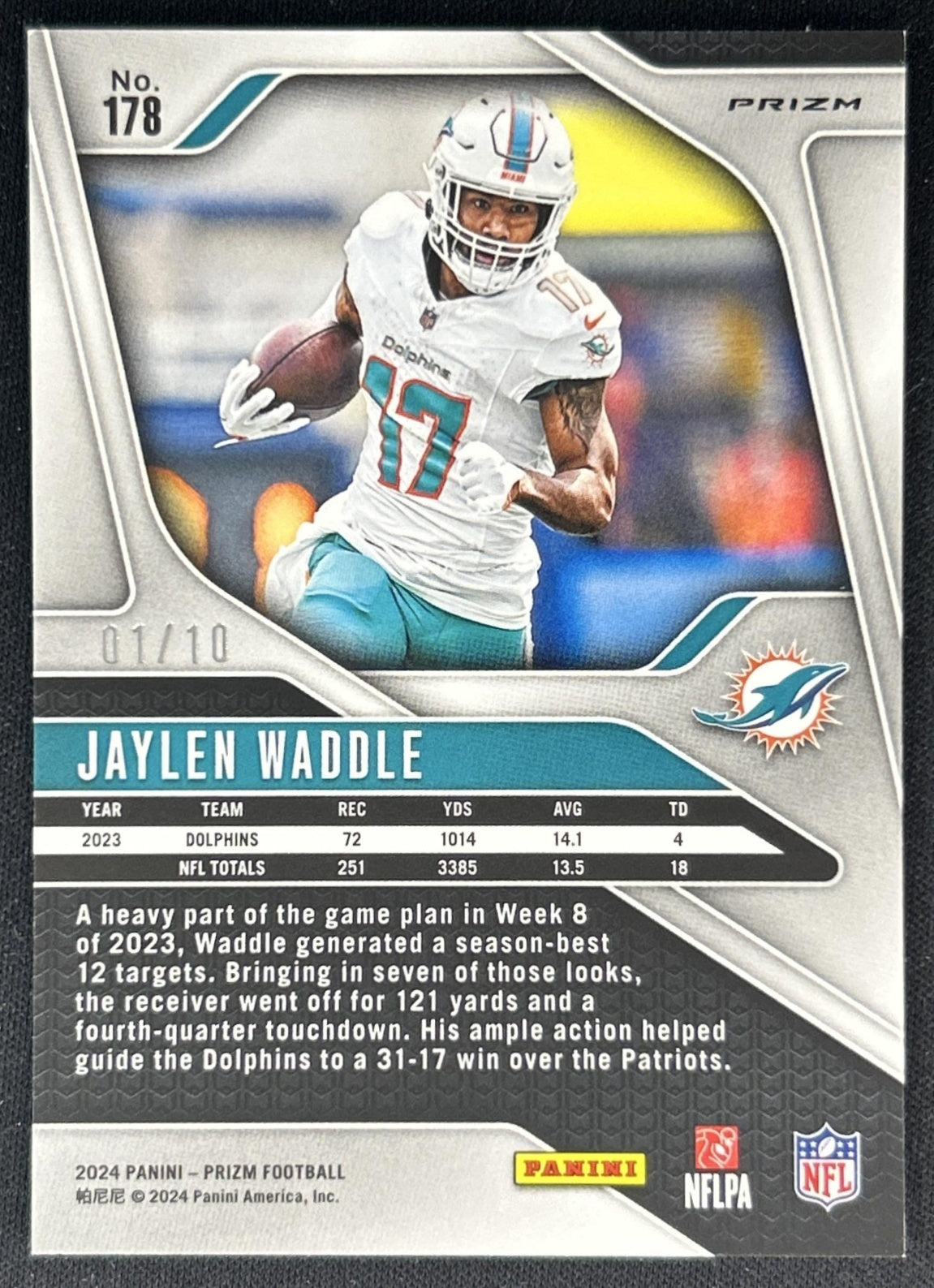 Jaylen Waddle 2024 Panini Prizm Gold Wave /10 Dolphins Football