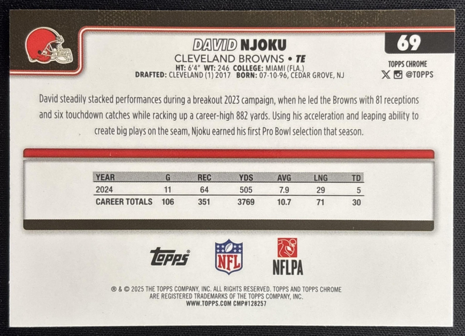 David Njoku 2025 Topps Chrome Football Leather Green Refractor /99