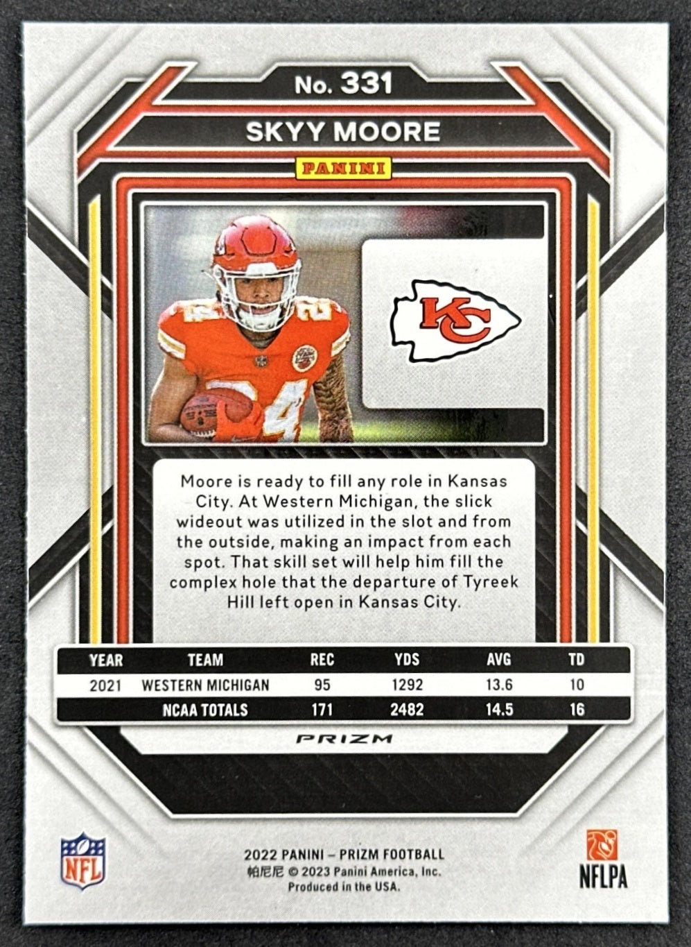 Skyy Moore 2022 Panini Prizm Green Chiefs back sports trading card