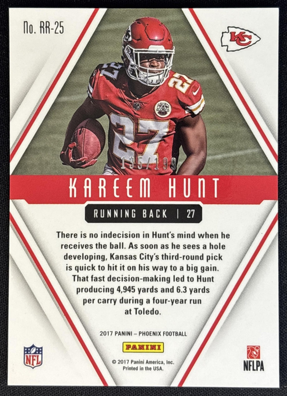 Kareem Hunt 2017 Panini Phoenix Rookie Rising Pink /199 Chiefs back