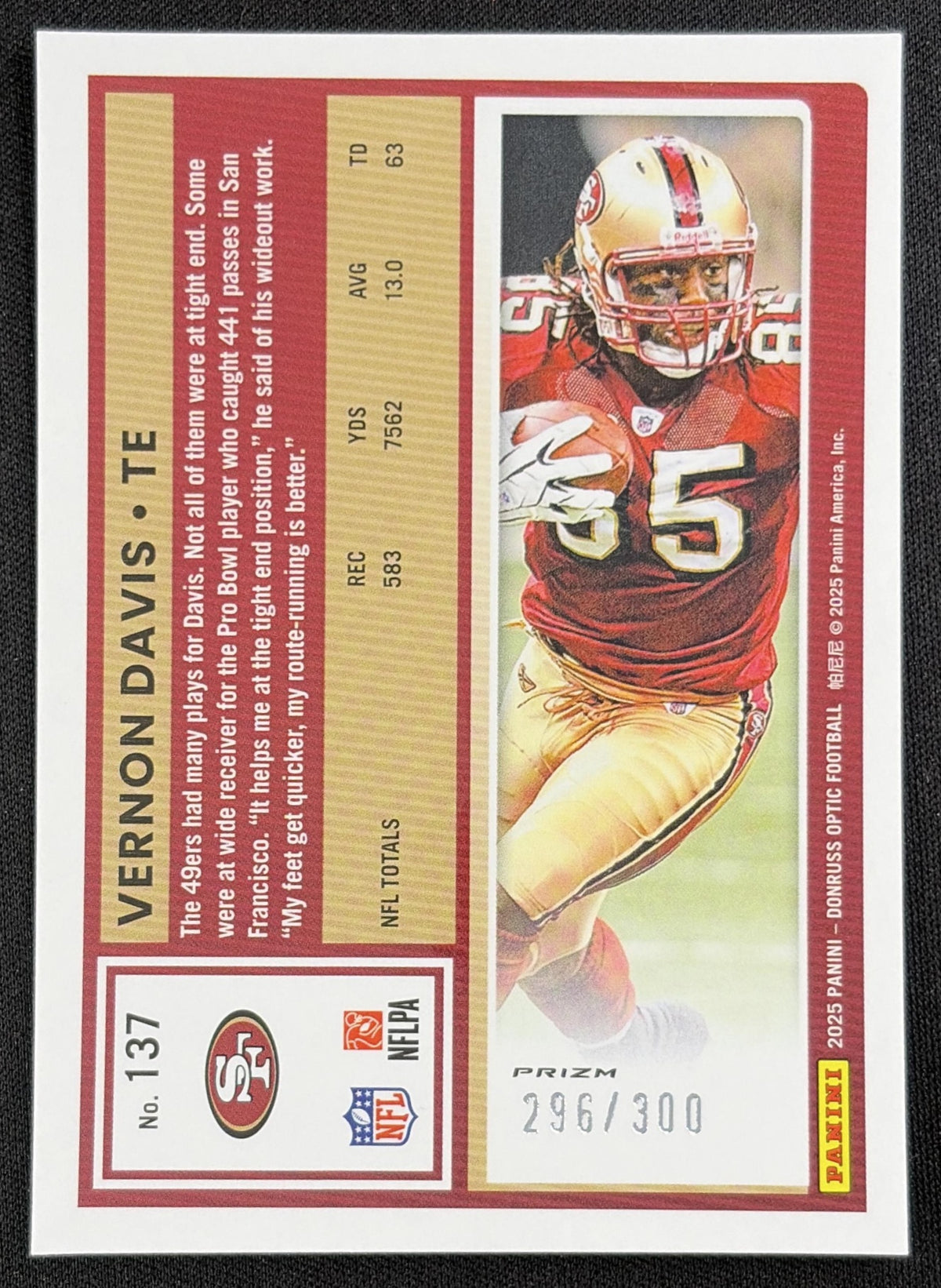 Vernon Davis 2025 Panini Donruss Optic Wave Prizm /300 49ers back