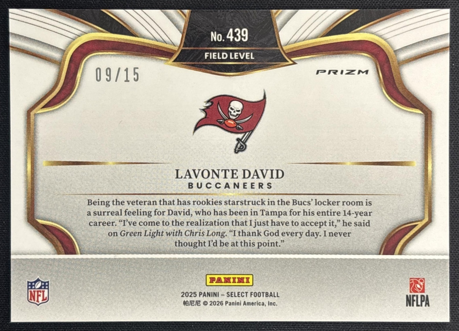 Lavonte David 2025 Panini Select Field Level Pink Glitter Prizm /15 Buccaneers Sports Trading Cards