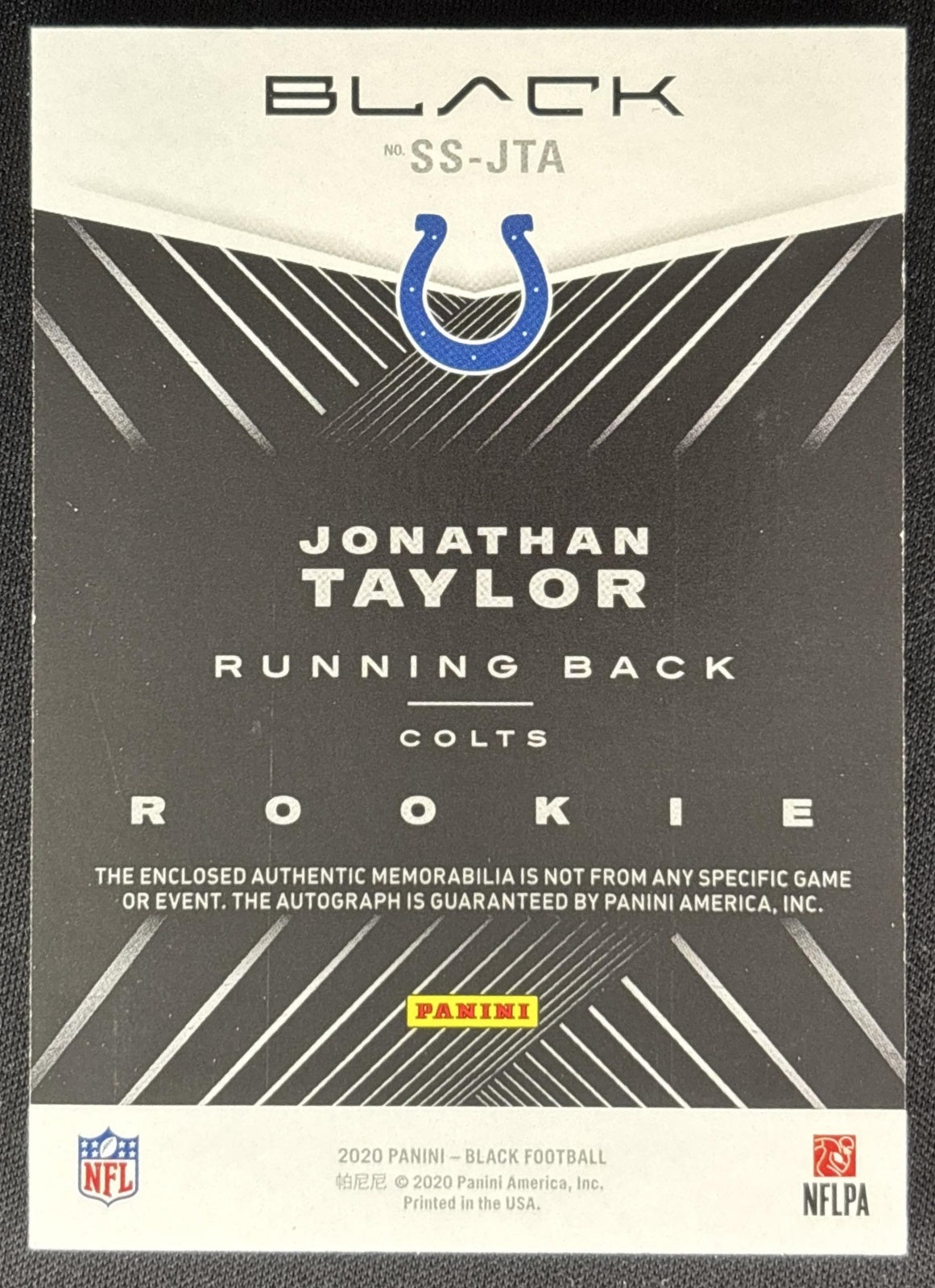 Jonathan Taylor 2020 Panini Black Sizeable Signatures Rookie Jersey /50 Colts Sports Trading Cards