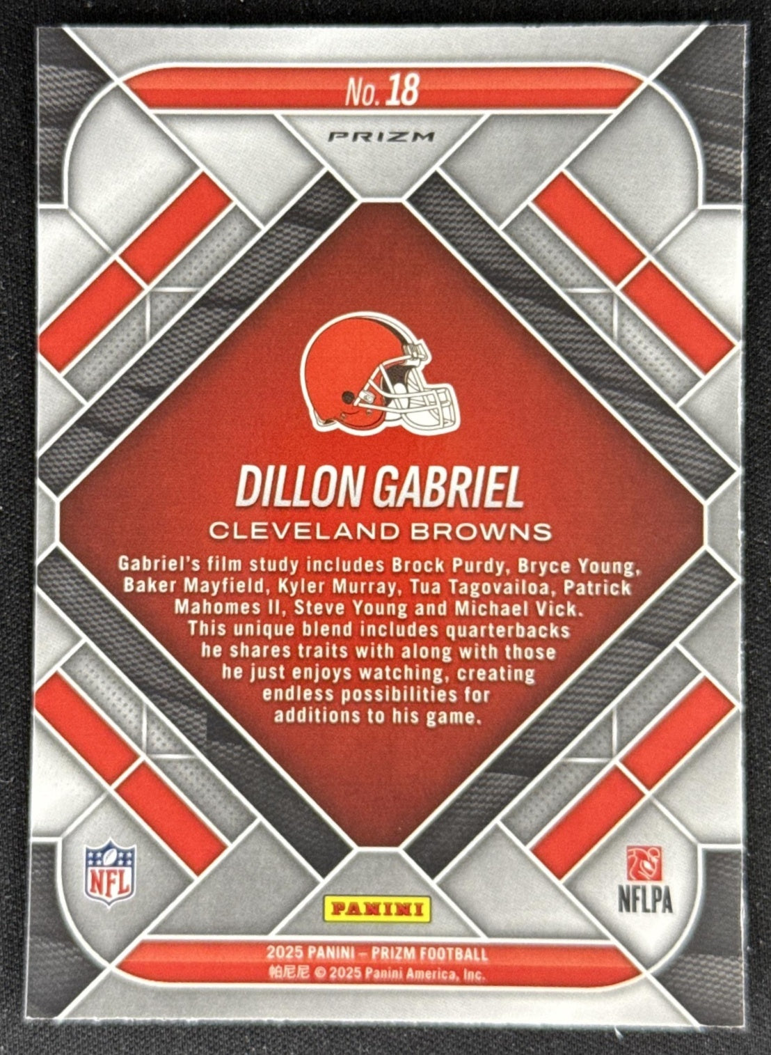 Dillon Gabriel 2025 Panini Prizm Emergent Green Browns Sports Trading Card