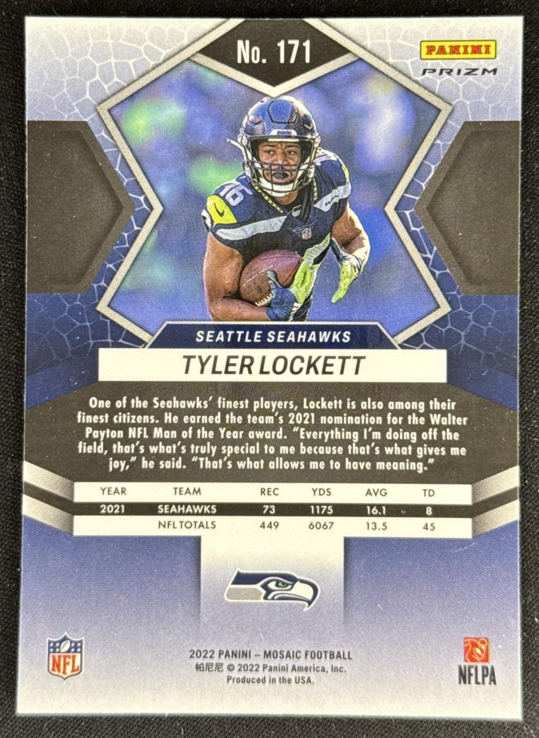 Tyler Lockett 2022 Panini Mosaic Camo Pink Seahawks Sports Trading Card
