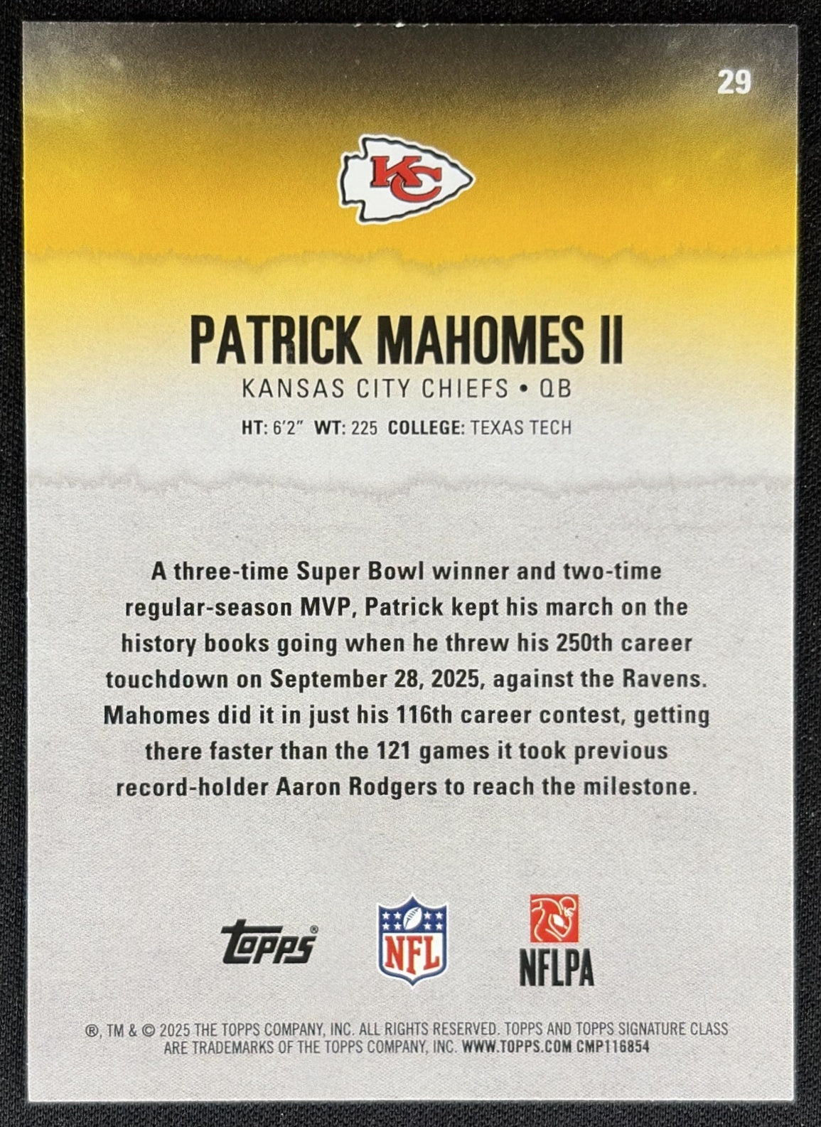 Patrick Mahomes II 2025 Topps Signature Class Veteran Blue & Yellow Foil Chiefs