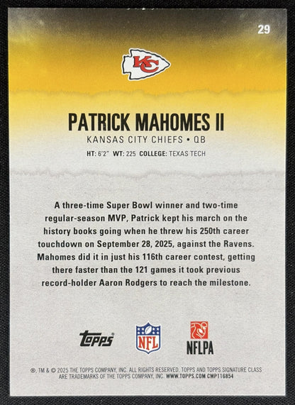 Patrick Mahomes II 2025 Topps Signature Class Veteran Blue & Yellow Foil Chiefs