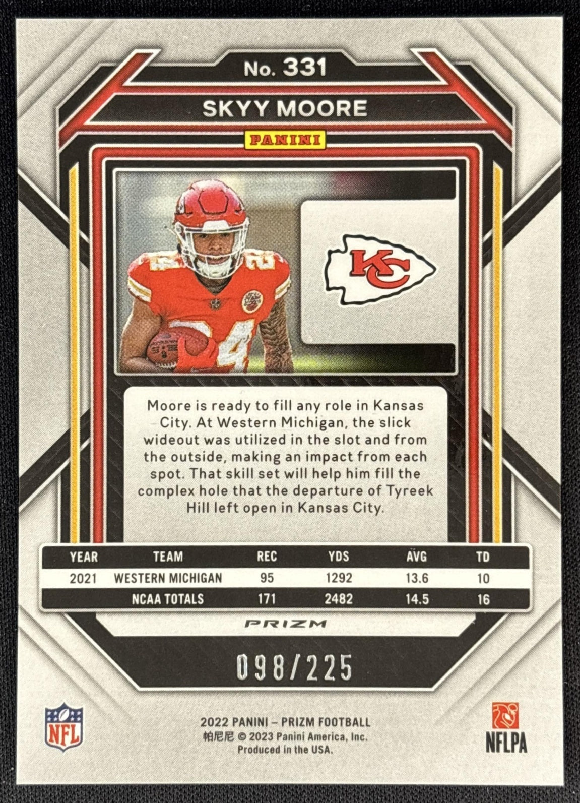 Skyy Moore 2022 Panini Prizm Purple Ice /225 Chiefs back
