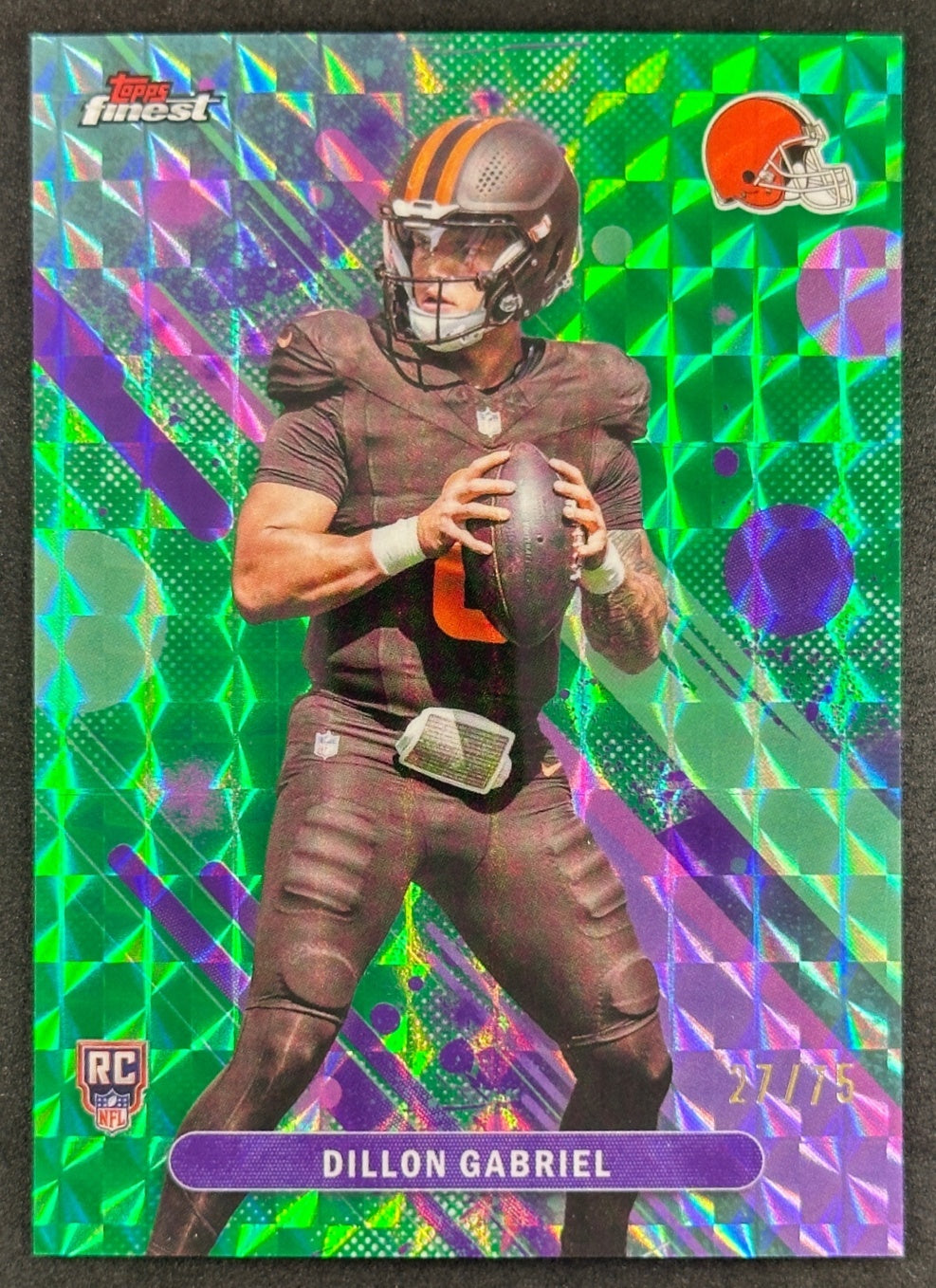 Dillon Gabriel 2025 Topps Finest Green Geometric Refractor /75 Browns front