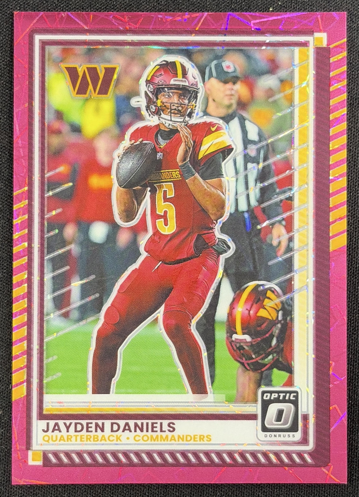 Jayden Daniels 2025 Panini Donruss Optic Pink Velocity Prizm /99 Commanders