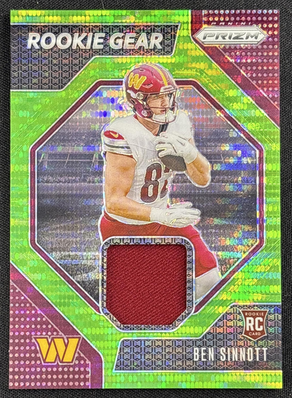 Ben Sinnott 2024 Panini Prizm Rookie Gear Neon Green Pulsar Commanders