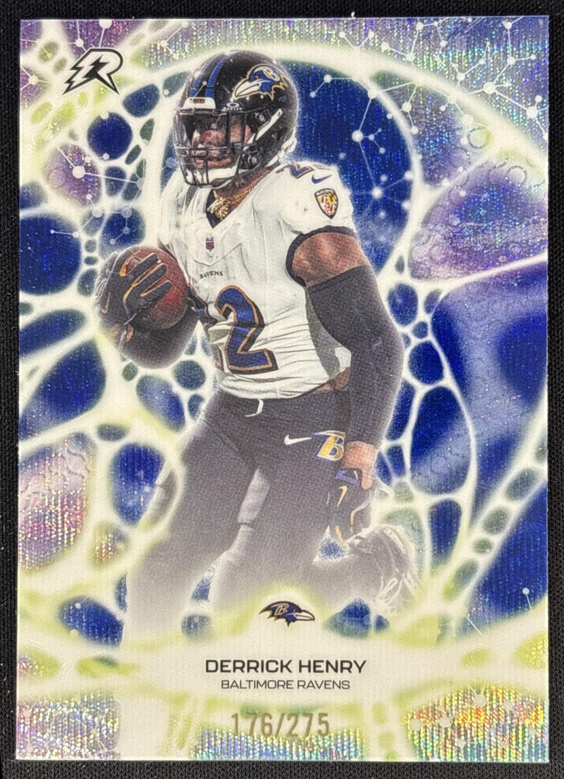 Derrick Henry 2025 Topps Resurgence Protonyx Navy Surge Refractor /275 Ravens Sports Trading Cards
