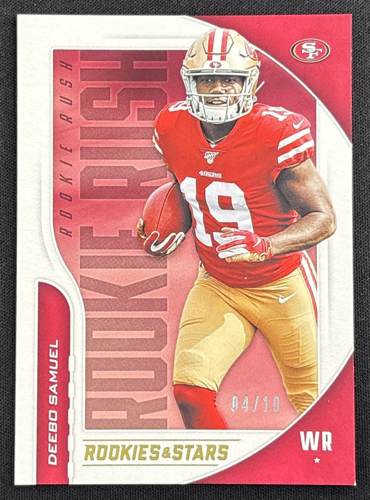 Deebo Samuel 2019 Panini Rookies & Stars Rookie Rush Gold /10 49ers Default Title Sports Trading Card
