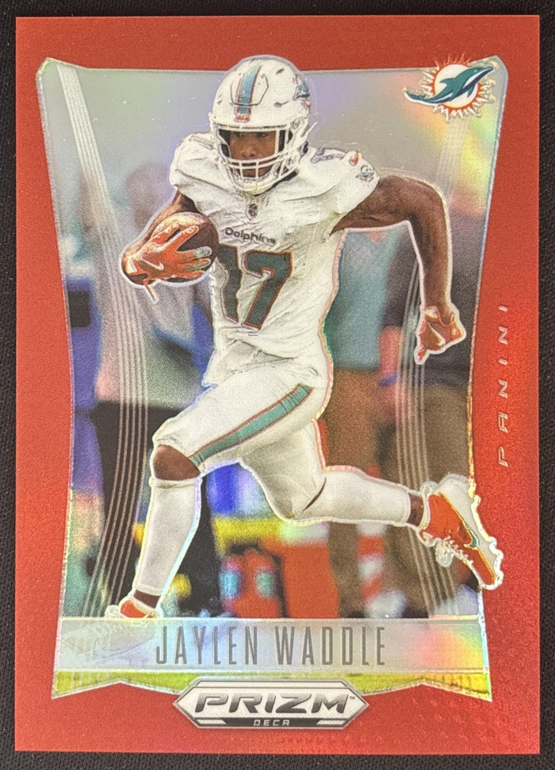 Jaylen Waddle 2024 Panini Prizm Deca Red /199 Dolphins front