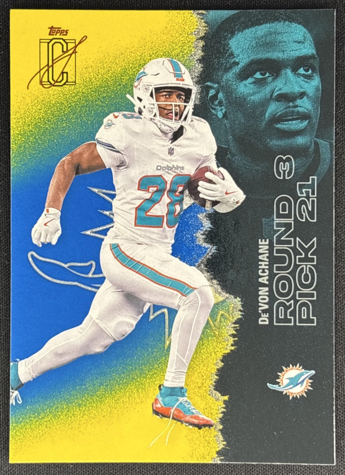 De'Von Achane 2025 Topps Signature Class Veteran Blue & Yellow Foil Dolphins front