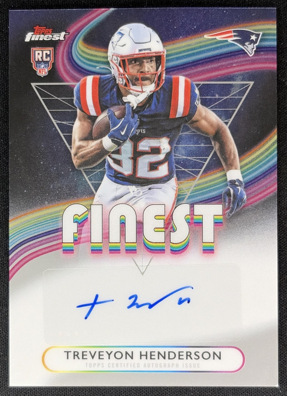 TreVeyon Henderson 2025 Topps Finest Rookie Auto Patriots front