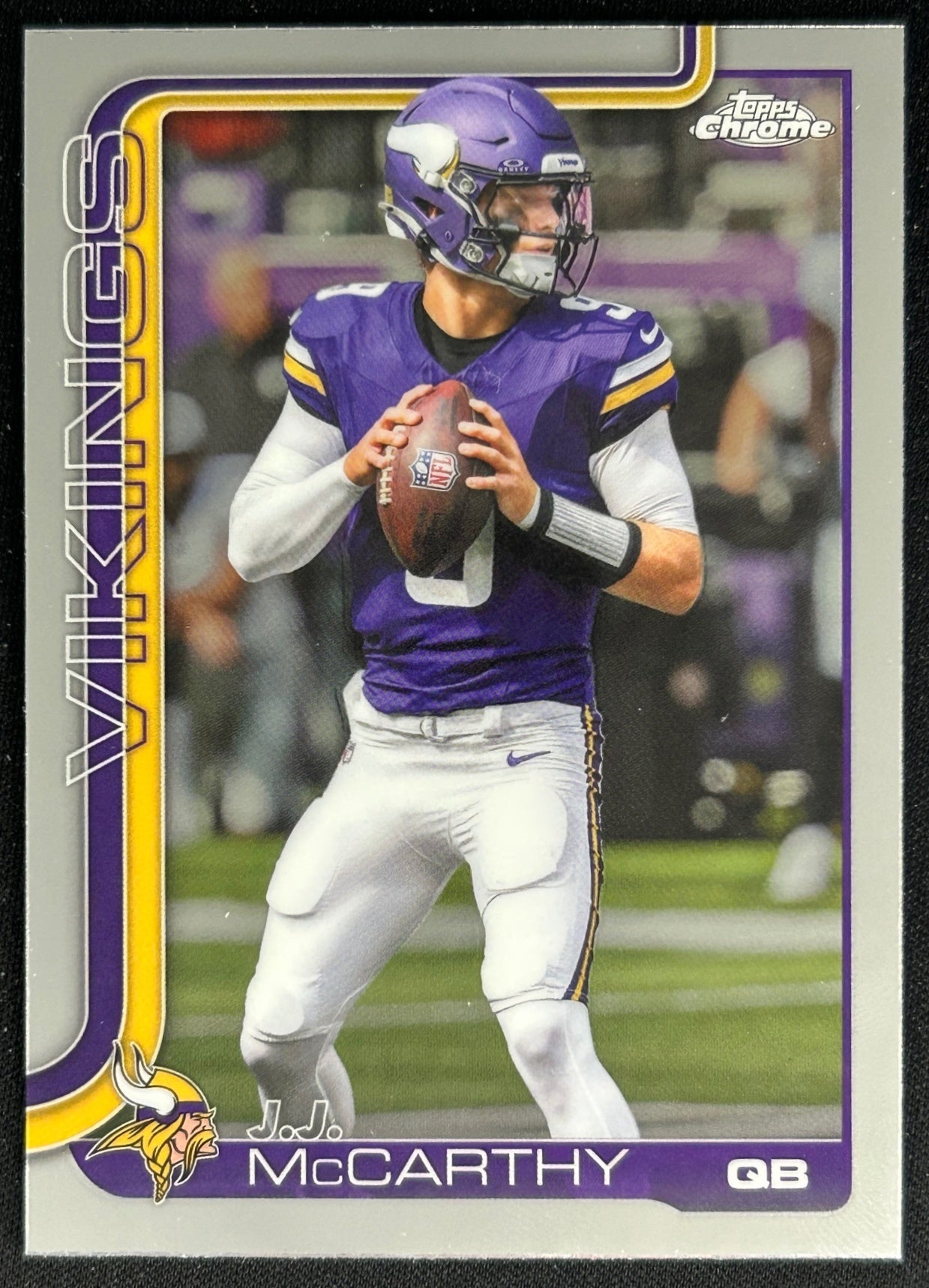 J.J. McCarthy 2025 Topps Chrome Vikings Sports Trading Cards