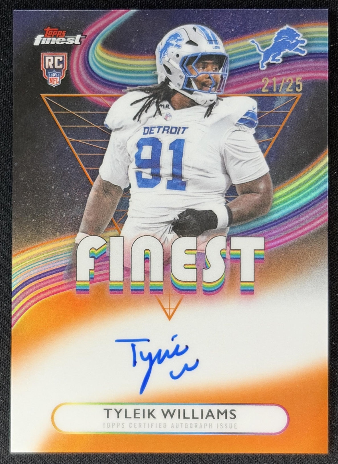 Tyleik Williams 2025 Topps Finest Rookie Auto Orange Refractor /25 Lions front