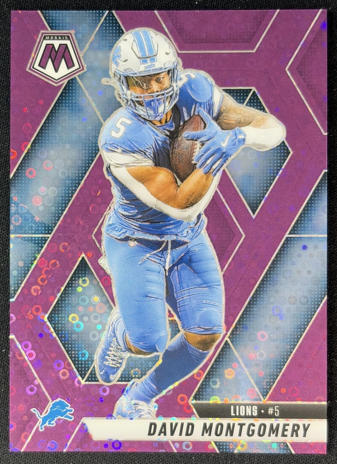David Montgomery 2025 Panini Mosaic No Huddle Purple Prizm /50 Lions front
