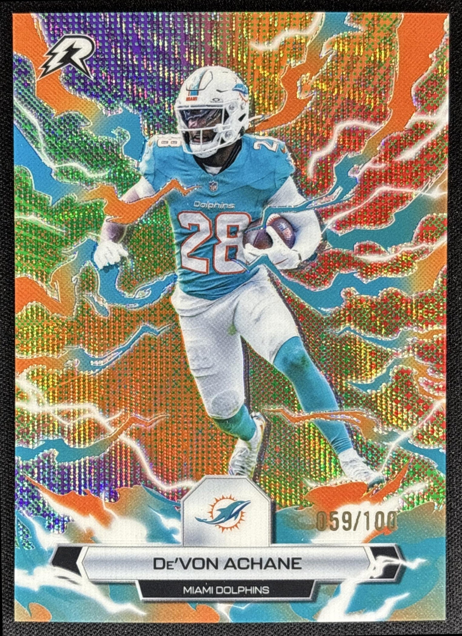 De'Von Achane 2025 Topps Resurgence Digital Surge Refractor /100 Dolphins