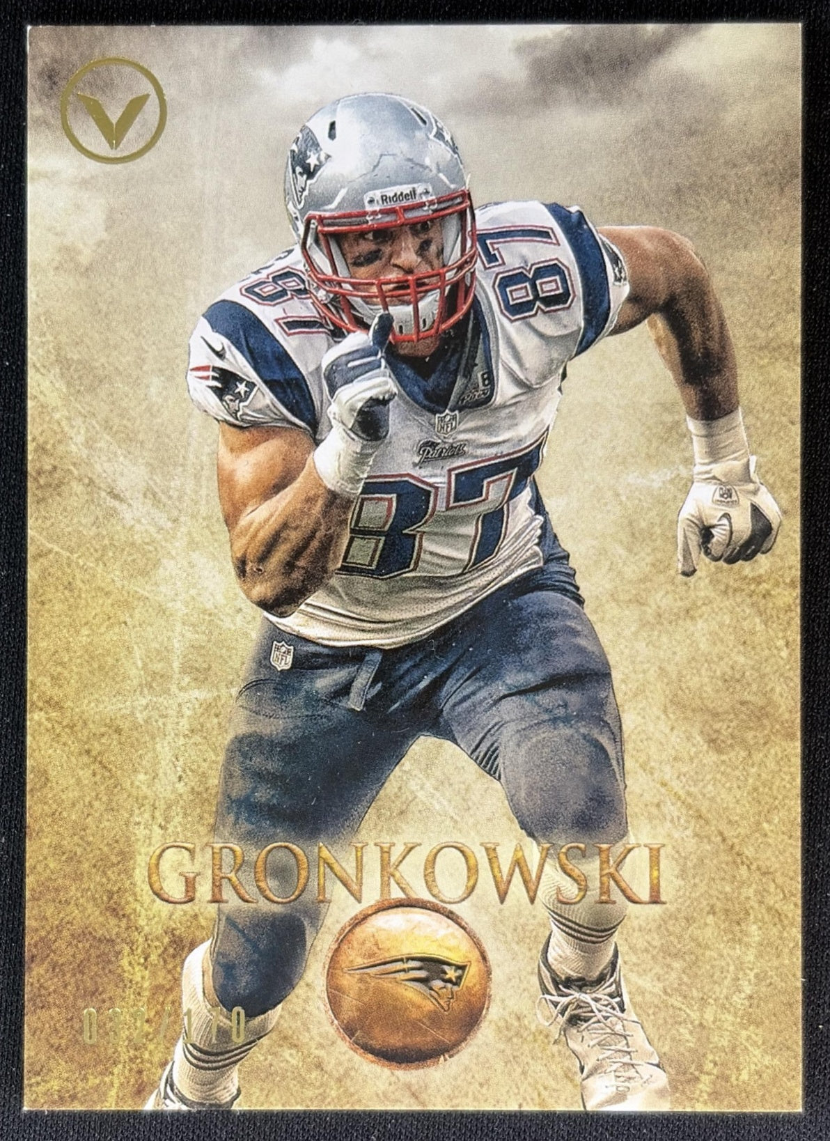 Rob Gronkowski 2012 Topps Valor /170 Patriots Sports Trading Cards