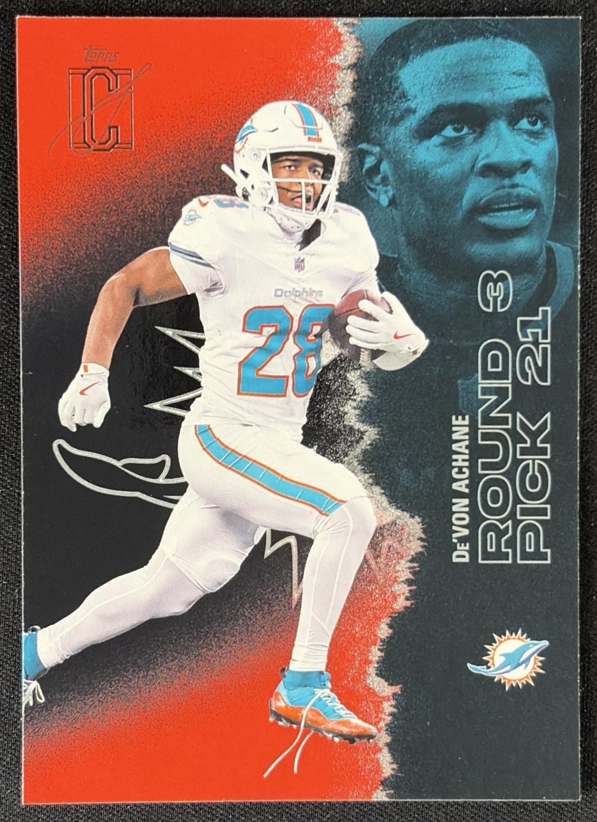 De'Von Achane 2025 Topps Signature Class Veteran Red & Black Foil Dolphins