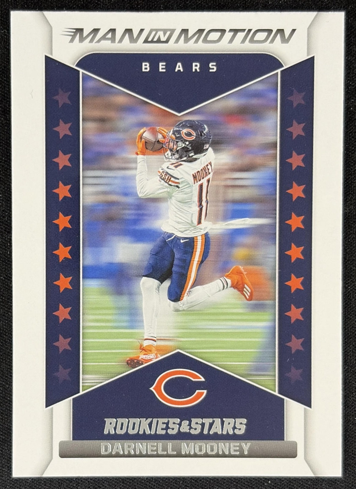Darnell Mooney 2022 Panini Rookies & Stars Man In Motion Bears Default Title Sports Trading Card