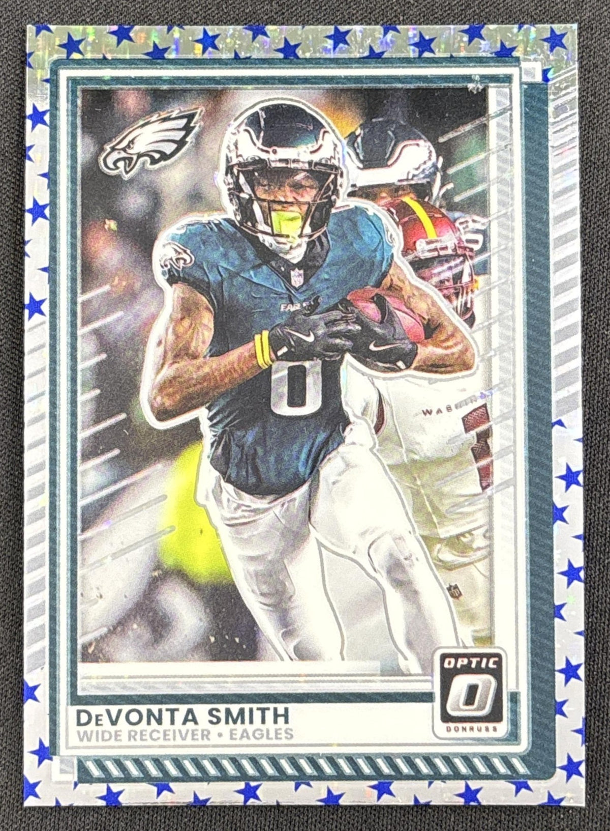 DeVonta Smith 2025 Panini Donruss Optic Stars Prizm Eagles