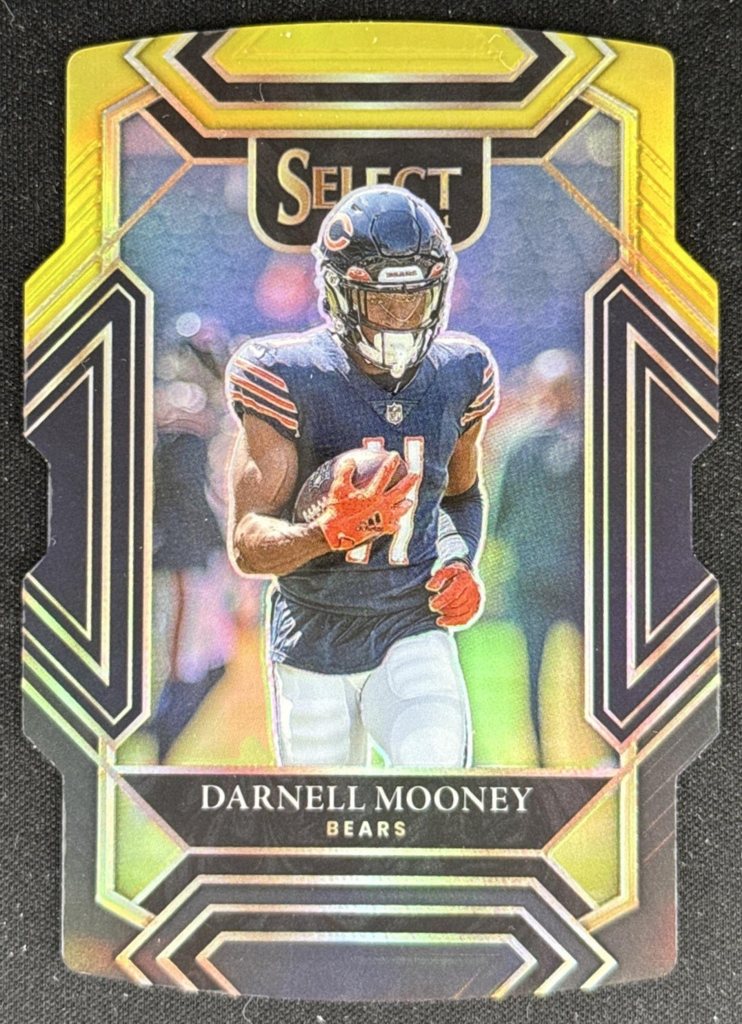Darnell Mooney 2021 Panini Select Black and Gold Prizm Die Cut Bears Sports Trading Card