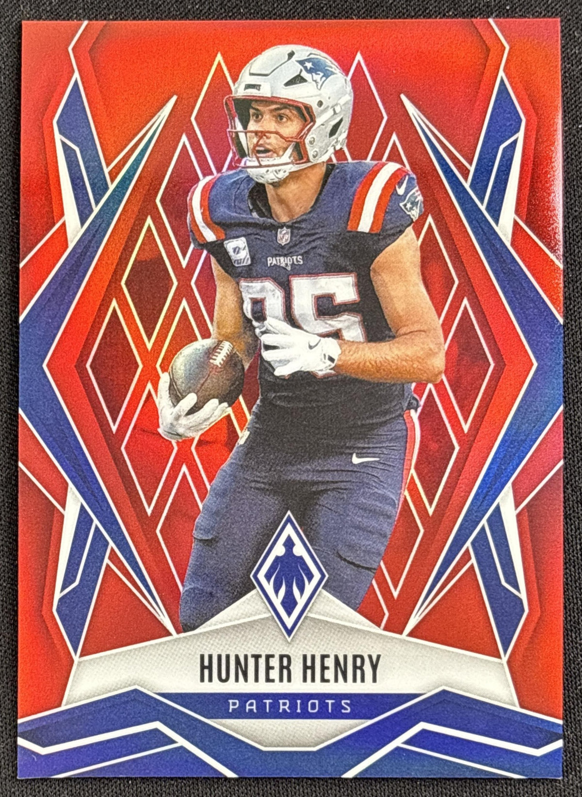 Hunter Henry 2025 Panini Phoenix Red Prizm /99 Patriots New England Patriots