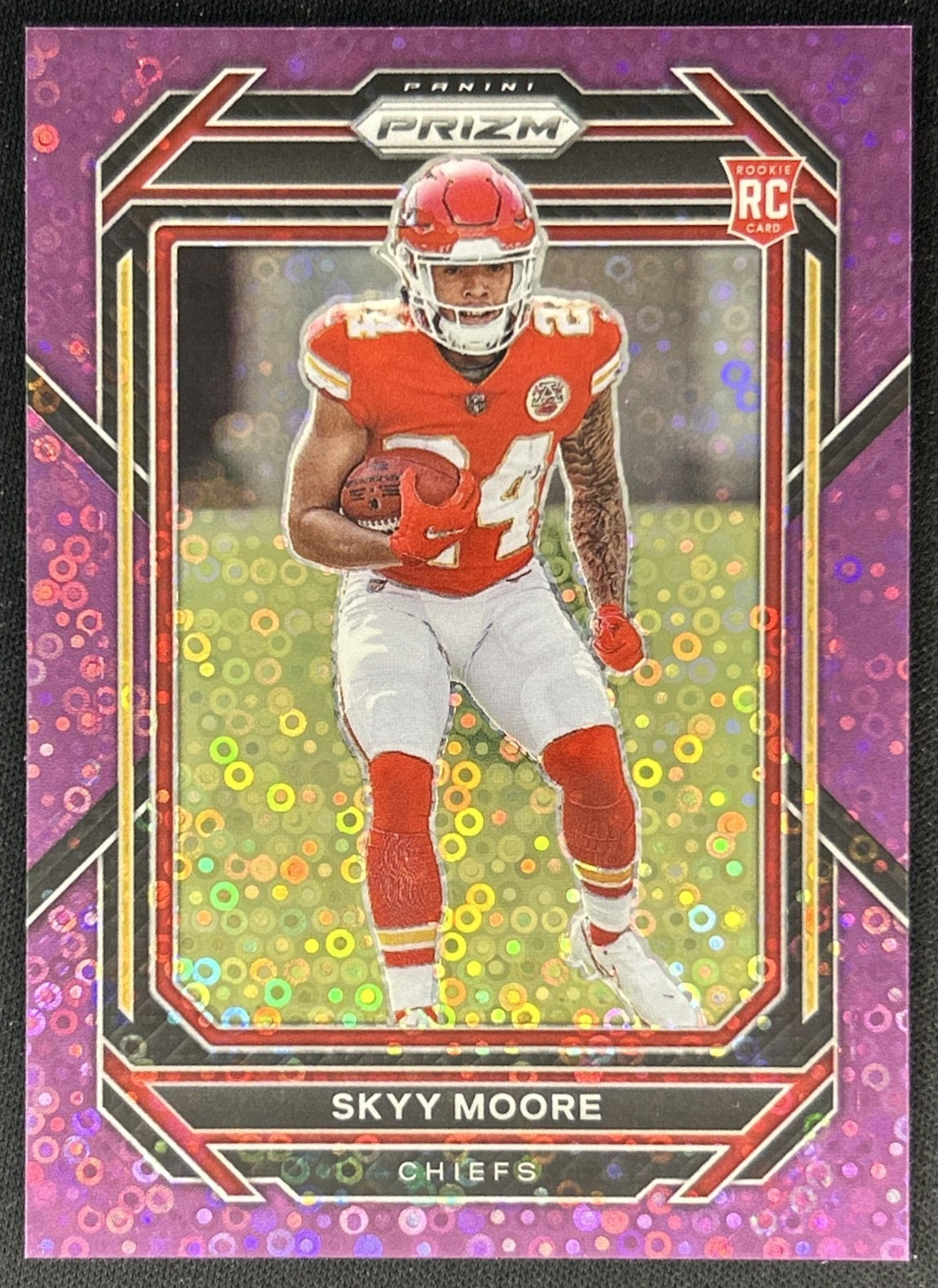 Skyy Moore 2022 Panini Prizm No Huddle Purple /35 Chiefs Front