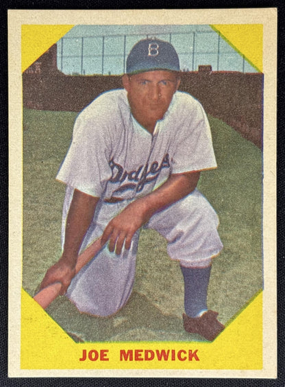 Joe Medwick 1960 Fleer Baseball Greats Yankees front