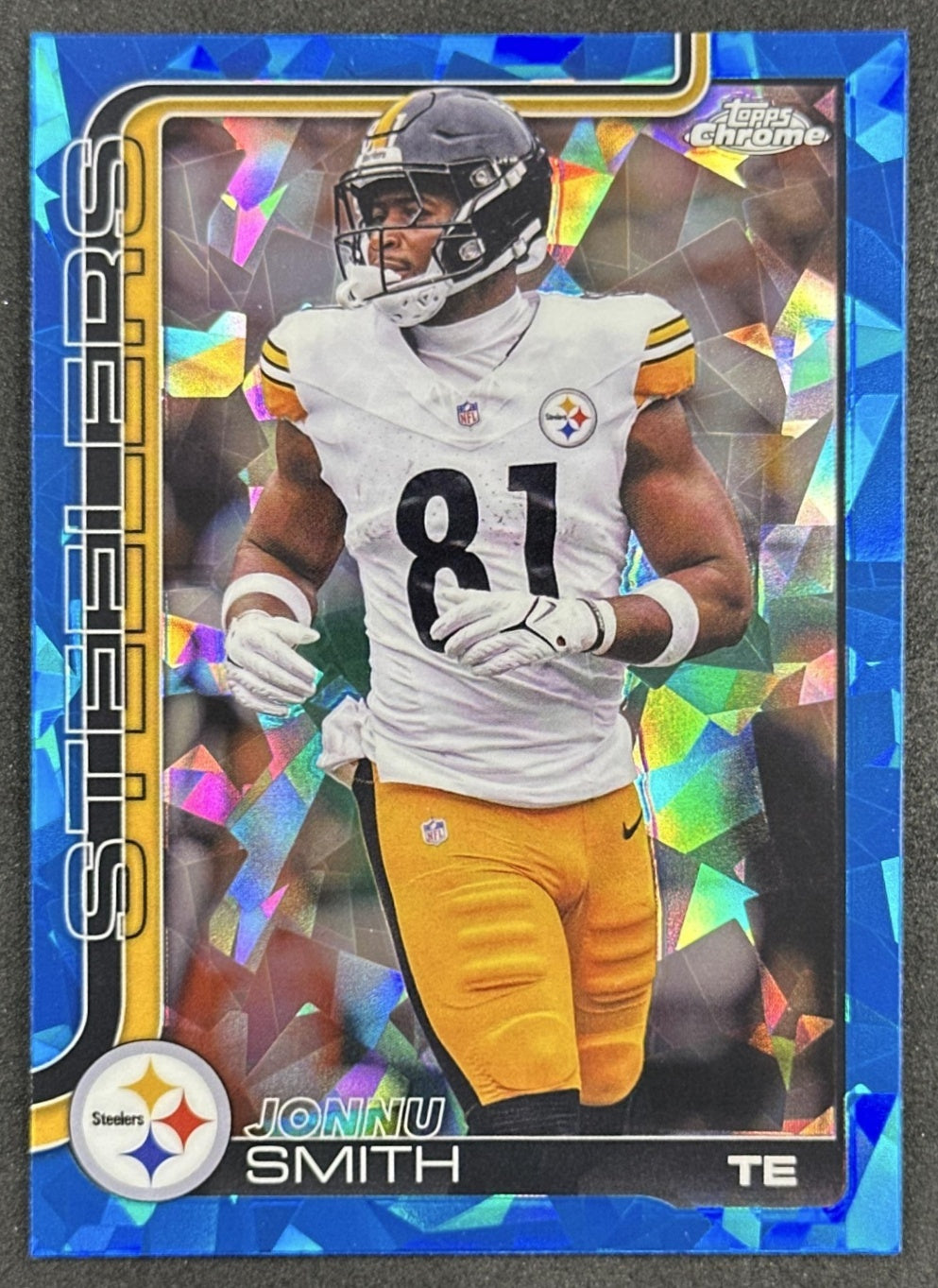 Jonnu Smith 2025 Topps Chrome Sapphire Steelers front