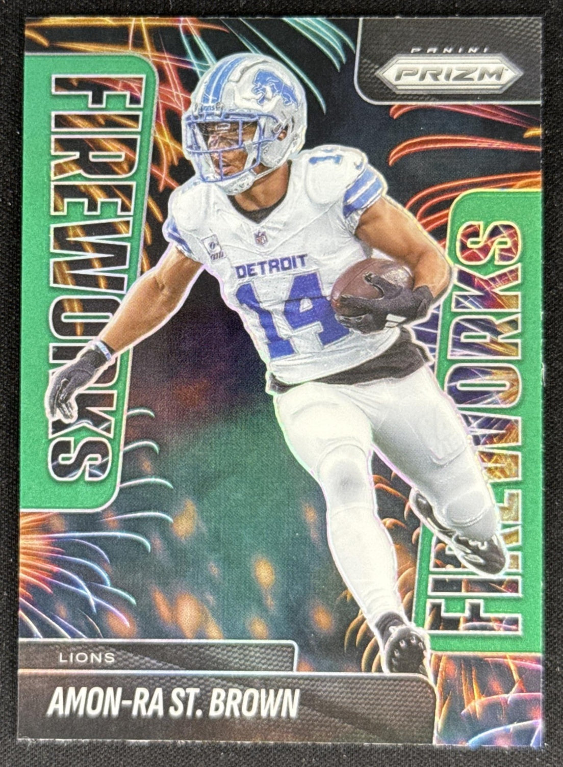 Amon-Ra St. Brown 2025 Panini Prizm Fireworks Green Lions Sports Trading Card