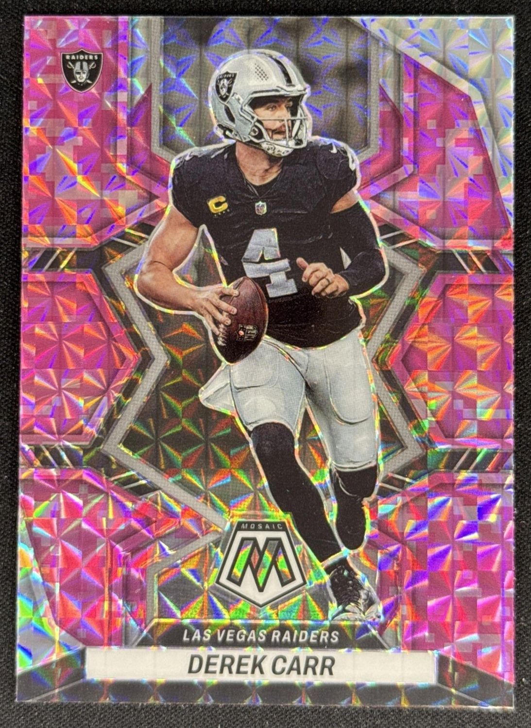 Derek Carr 2022 Panini Mosaic Camo Pink Raiders Default Title Sports Trading Card