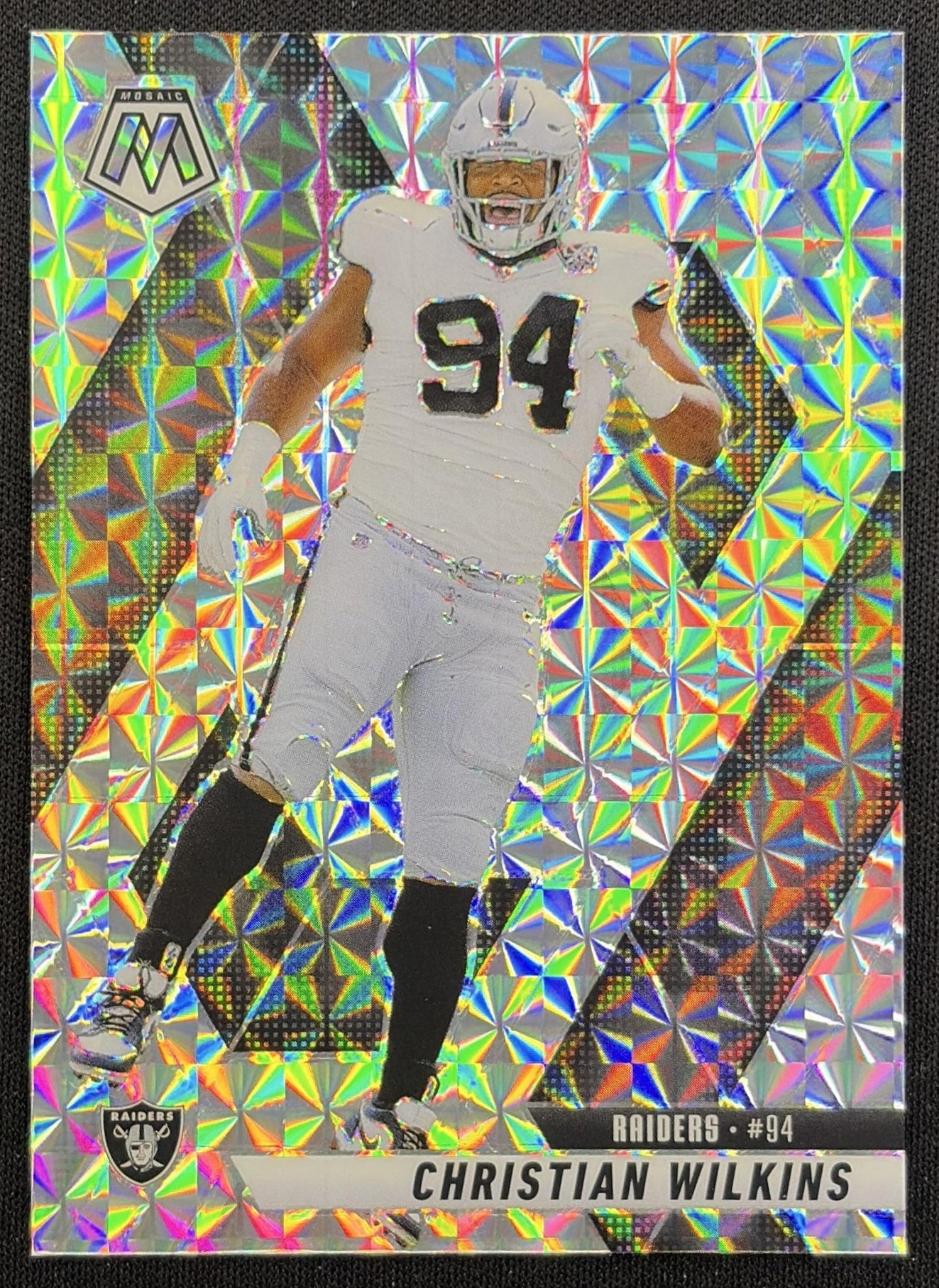 Christian Wilkins 2025 Panini Mosaic Prizm Raiders front