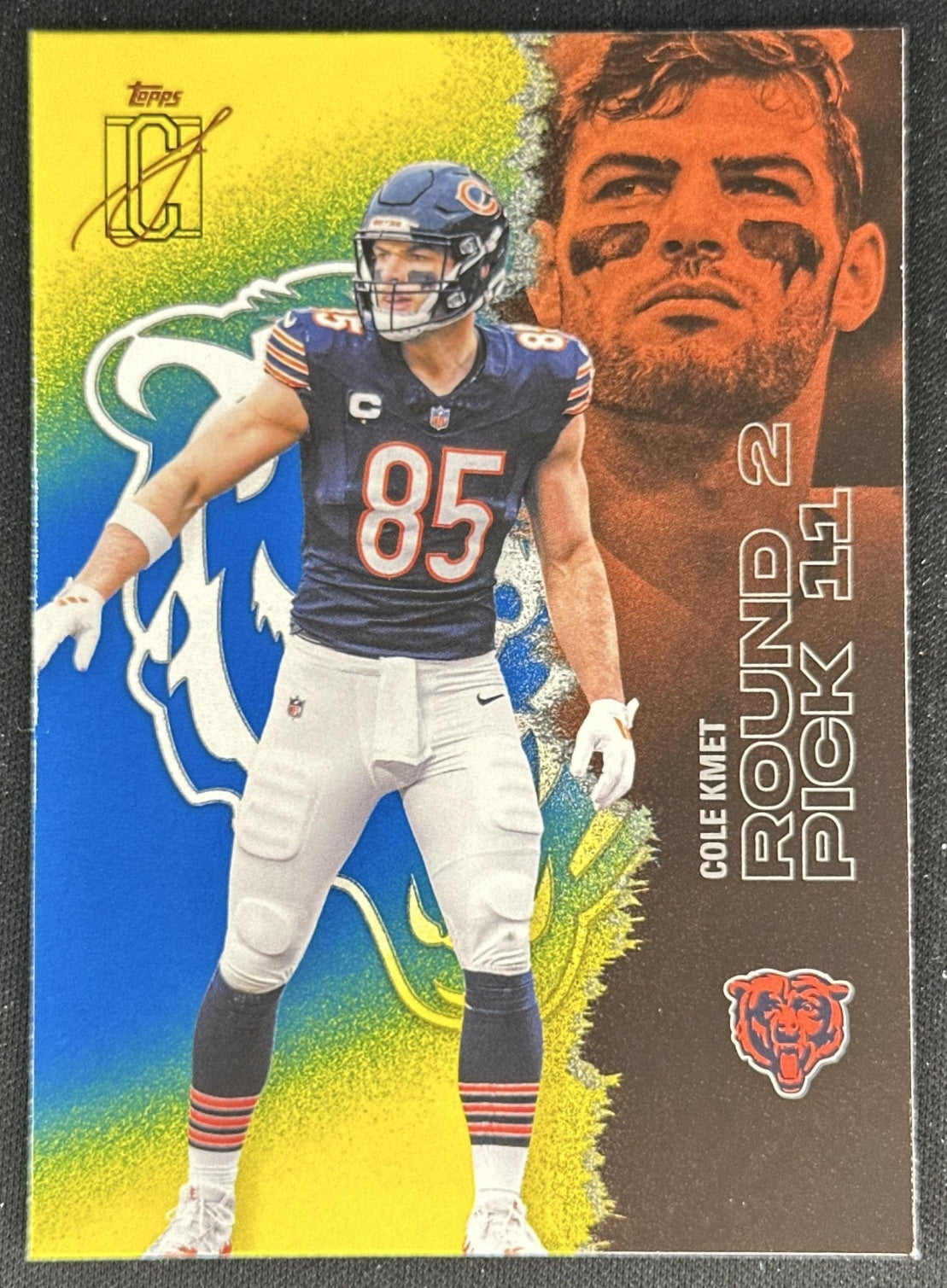 Cole Kmet 2025 Topps Signature Class Veteran Blue & Yellow Foil Bears front