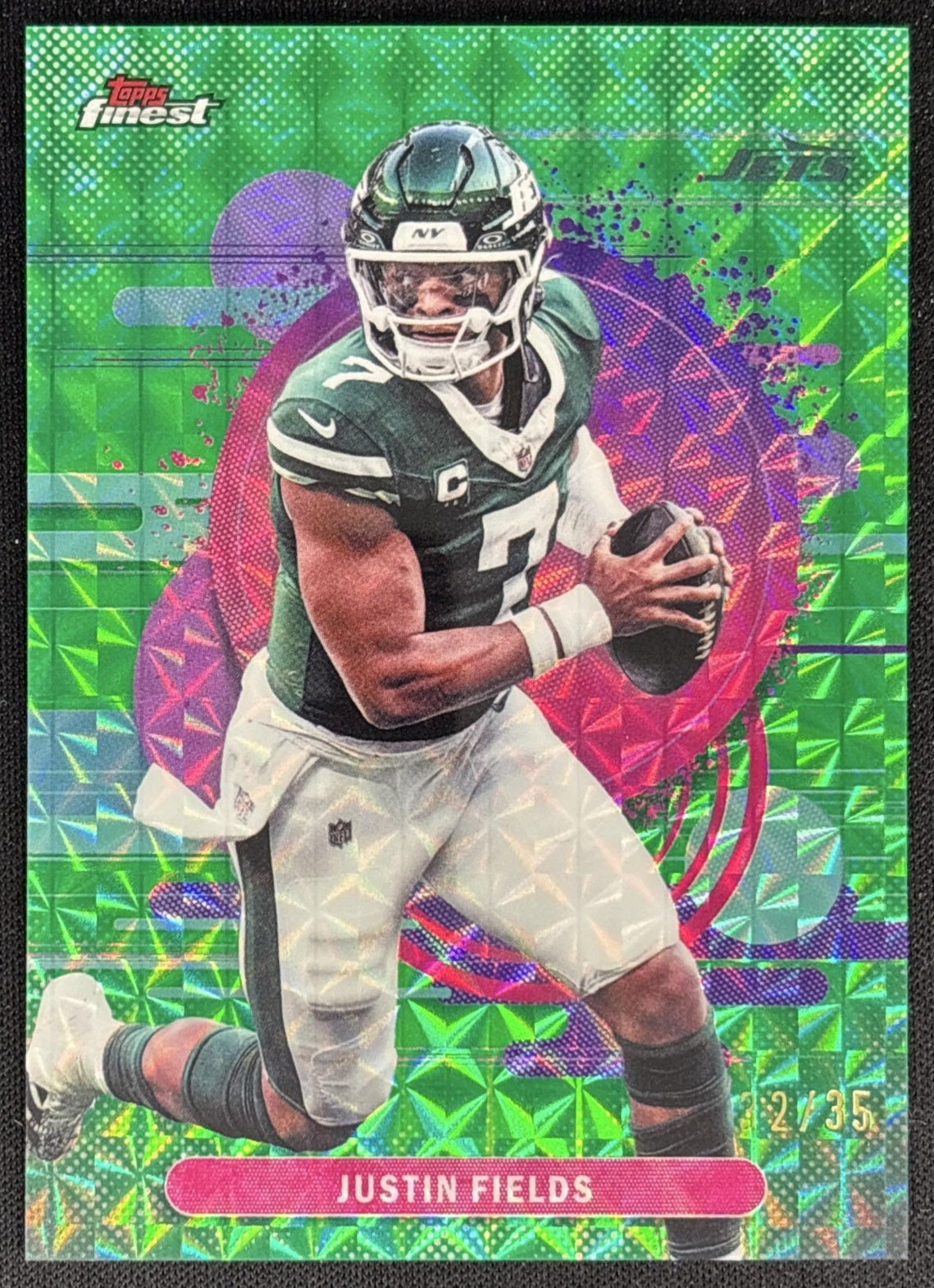 Justin Fields 2025 Topps Finest Uncommon Green Geometric Refractor /35 Jets front