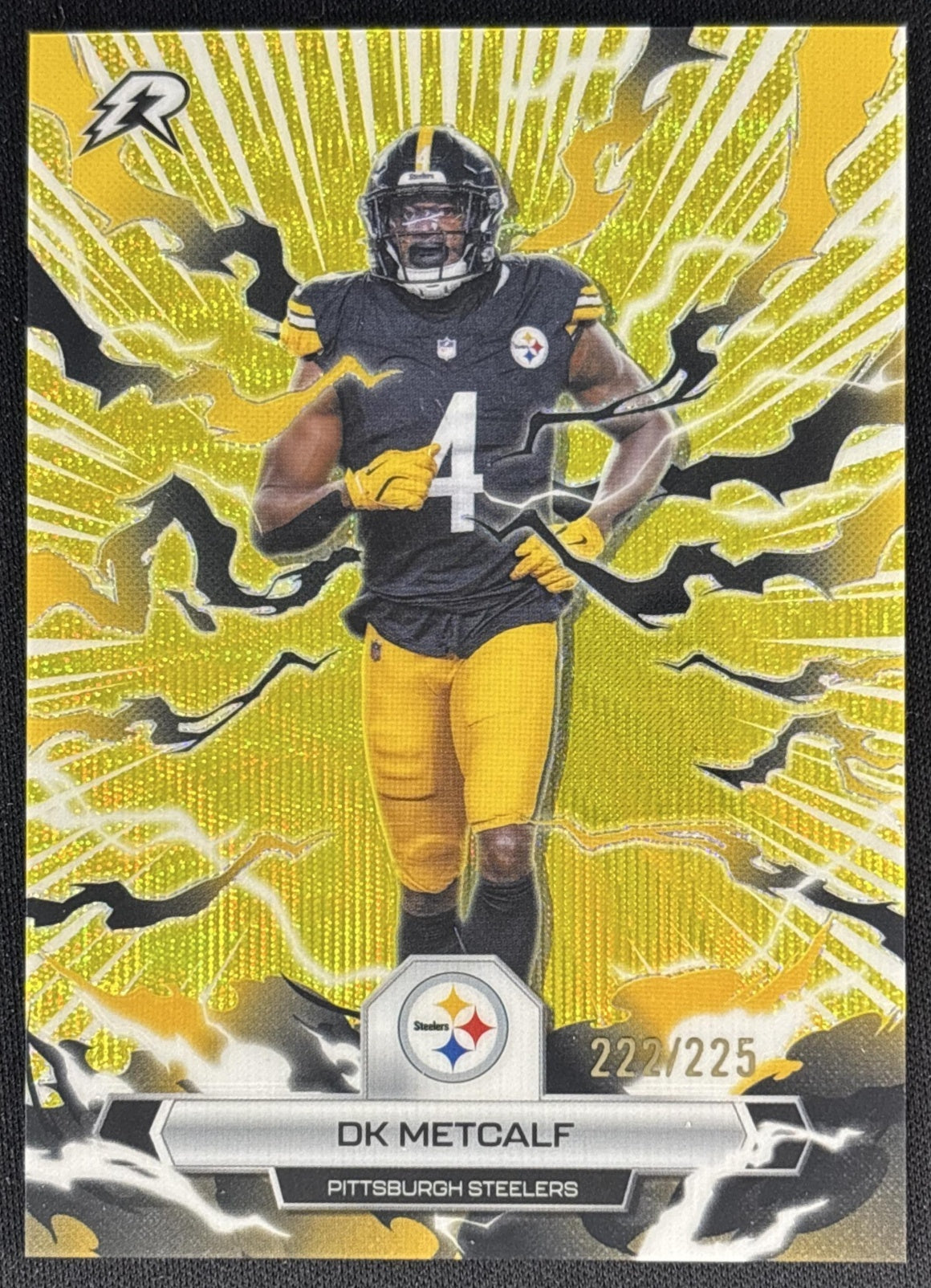 DK Metcalf 2025 Topps Resurgence Yellow Surge Refractor /225 Steelers