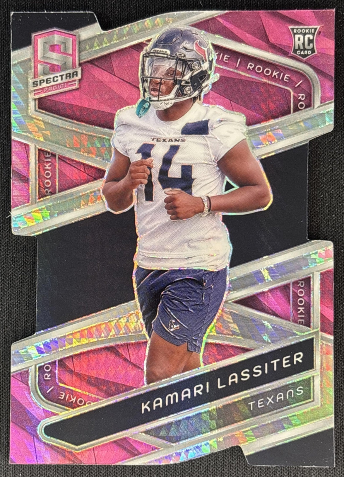 Kamari Lassiter 2024 Panini Spectra Rookies Neon Pink Die-Cut /20 Texans