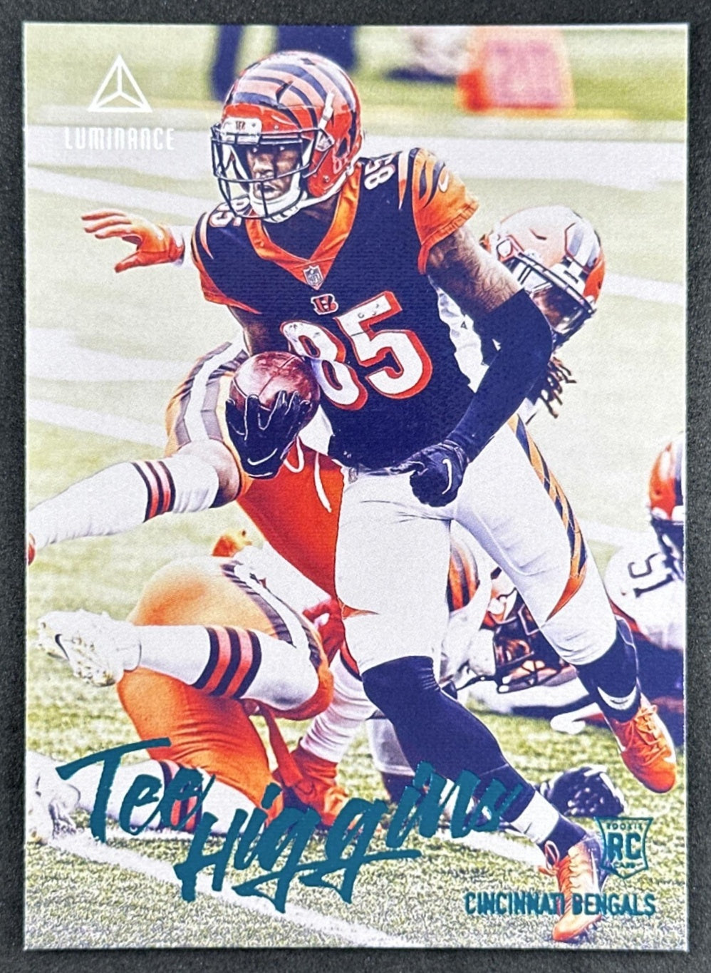 Tee Higgins 2020 Panini Chronicles Luminance Update Rookies Teal Bengals Sports Trading Card